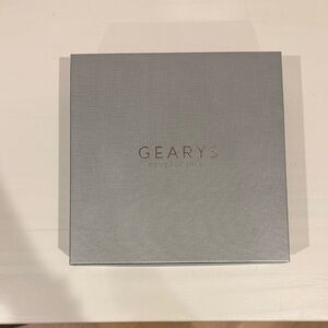 Gearys Beverly Hills Gray/Silver Gift Box